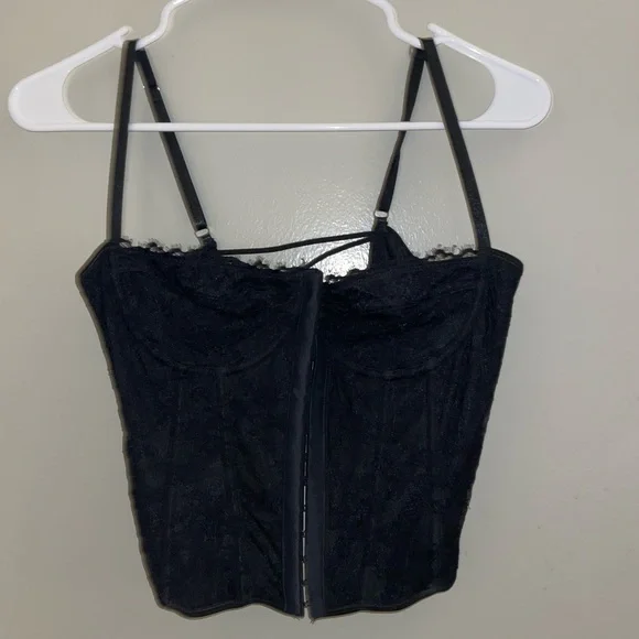 Urban Outfitters corset lookalike - Picture 3 of 5